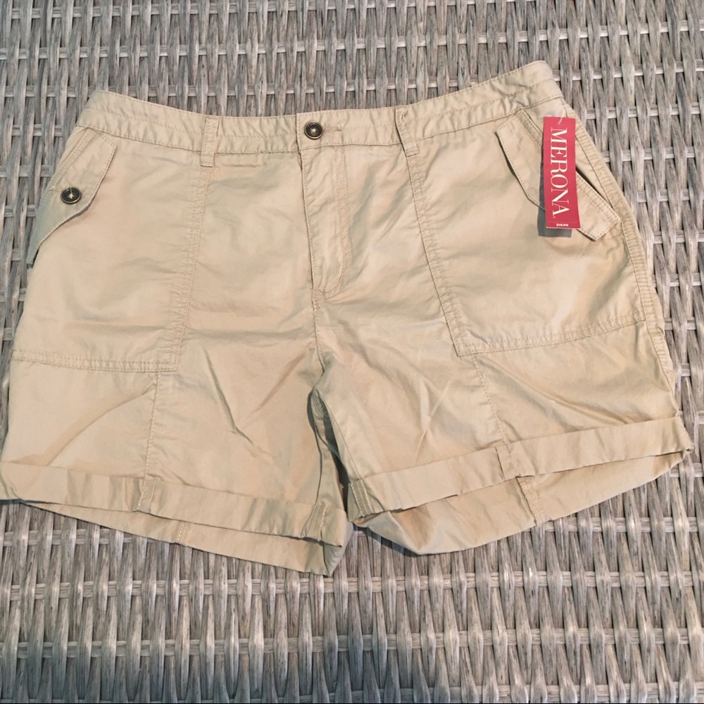 🆕 NWT Merona Khaki color size 16 Shorts